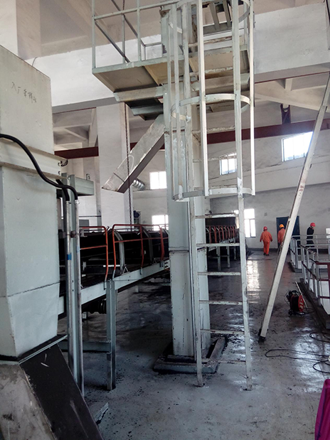 中部皮帶采樣機(jī)現(xiàn)場(chǎng)圖